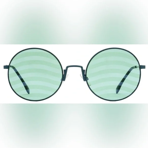 ONE DAY SALE✨FENDI round wavegreen sunglasses ✨ display picture 3